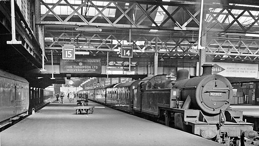 Euston Station Platforms 14 and 15